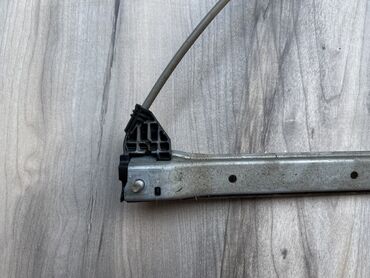 Стекла и комплектующие: Механизм стеклоподъемника Заднее правое Toyota, 2020 г., Б/у, Оригинал at lalafo.kg — 7 Стекла и комплектующие: Механизм стеклоподъемника Заднее правое Toyota, 2020 г., Б/у, Оригинал — 7