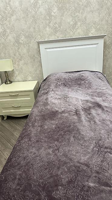 Çarpayılar: Tək nəfərlik çarpayı ve yan dolab – klassik üslub - Ölçü: tək — 2