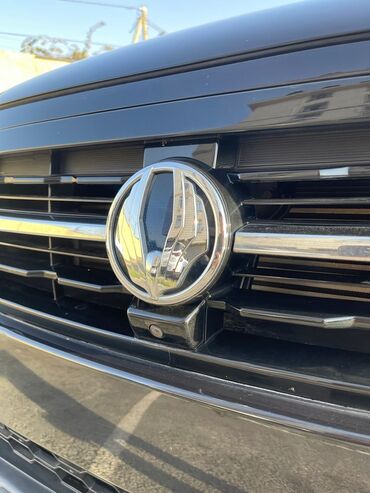 Другие автомобили: Черный (рамный) внедорожник Rexton 2019г. 2.2 турбо дизель. Камеры — 3