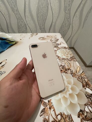 Apple iPhone: IPhone 8 Plus, Б/у, 64 ГБ, 75 %