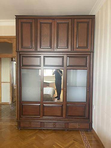 qardirob otagi: İşlənmiş, 6 qapı, Güzgülü, Qəhvəyi, Taxta, Kupe, Düz dolab — 1
