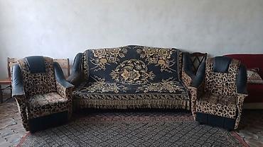 Klassik mebel dəsti – 1 divan + 2 kreslo - Tərkib: 3 nəfərlik divan