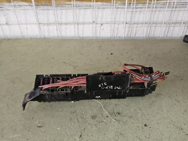 Другие детали электрики авто: Блок предохранителей W210 Mercedes-Benz, 1996г.в. Оригинал б/у, из — 4