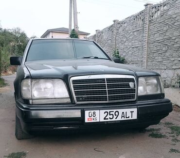 продаю или менаю: Mercedes-Benz W221: 1992 г., 2 л, Механика, Бензин, Седан