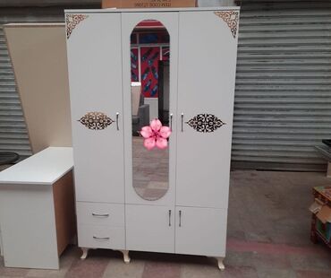 Dolablar: Yeni, Açılan, 3 qapılı Düz dolab, Qarderob, paltar dolabı, Azərbaycan -da lalafo.az — 19 Dolablar: Yeni, Açılan, 3 qapılı Düz dolab, Qarderob, paltar dolabı, Azərbaycan — 19