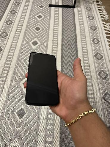 iphone 16 2 ci el: IPhone 16e, 128 GB, Qara — 6