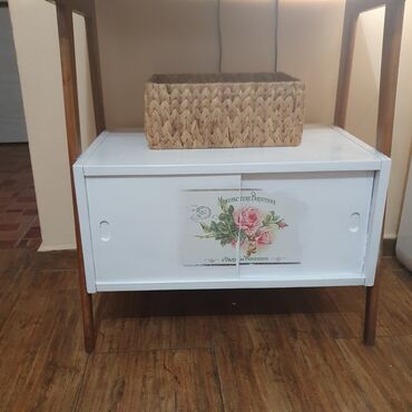 Komode: Retro komoda,prelepa kao nova,ocuvana.Restaurirana u kućnoj na lalafo.rs — 10 Komode: Retro komoda,prelepa kao nova,ocuvana.Restaurirana u kućnoj — 10