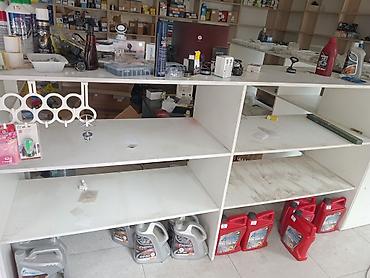 Rəf vitrinləri: Mağaza üçün vitrin rəfləri – ağ rəngdə, modul tipli 3ededdir 3u bir — 1