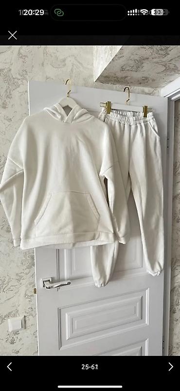 Брючные костюмы: Женская одежда, покупала в Дубаи/Италии, размер s/m, l до 44. Цены от at lalafo.kg — 53 Брючные костюмы: Женская одежда, покупала в Дубаи/Италии, размер s/m, l до 44. Цены от — 53