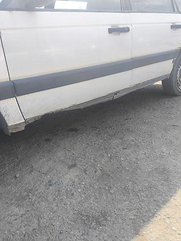 Унаа сатуу: Volkswagen Passat: 1991 г., 1.8 л, Кол менен иштөөчү, Бензин, Универсал — 5