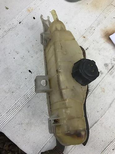 poklopac za rezervoar renault clio: POSUDA ANTIFRIZA ZA RENO CLIO 3 | Zvati od 8-22h i nedeljom. Kao — 5