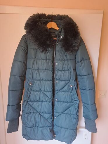 zenske dugacke zimske jakne: L (EU 40), XL (EU 42), Jednobojni, Sa postavom