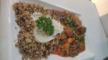 Повара: Ющю работу . Повар универсал.Стаж имеется.
С ежедневным расчётом — 20