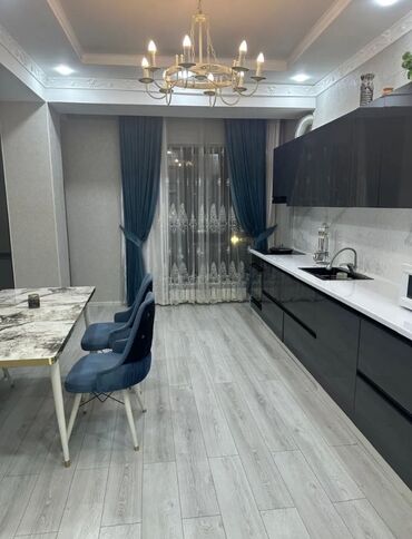 снять квартиру в частном секторе: 3 бөлмө, Кыймылсыз мүлк агенттиги, Толугу менен эмереги бар