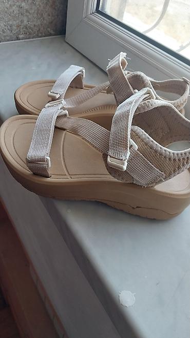 Alt paltarı: Yeni və işlənməmiş qadın sandal model ayaqqabı. 37 razmer, rəngi — 4