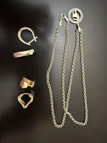 залез под одеяло к спящей: Серебро 925 пр
Цепь с кулоном
Серьги