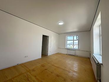 Долгосрочная аренда домов: 330 м², 8 комнат — 21