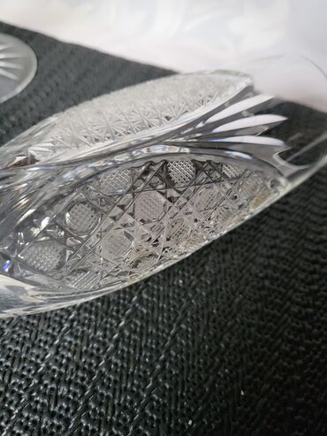 Čaše: Case za vino kristal rucni rad 1960g+. Case komada 3 u ceni,bez na lalafo.rs — 9 Čaše: Case za vino kristal rucni rad 1960g+. Case komada 3 u ceni,bez — 9