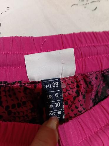 Donji deo: Ellesse ženske trenerke/pantalone - Model: SGEQ 8451 (etiketa SS020) — 3