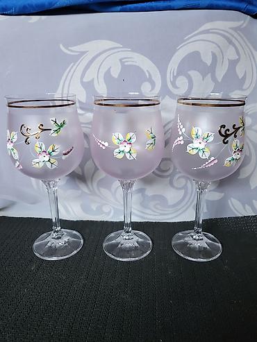 case za turski caj: Case nove bohemija kristal,rucni rad za vino iz 70ih godina.Model 2 — 10