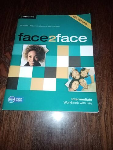 Digər kitablar və jurnallar: İngilis dili üçün kitab "face 2 face" İngilis dilində çox yaxşı kömək