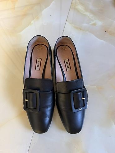 Bally qadın loaferləri - Brend: Bally (Switzerland) - Model: böyük
