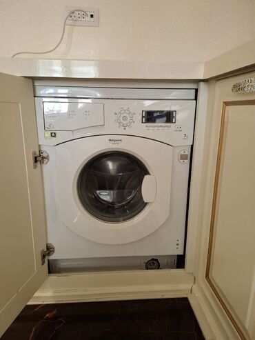 Paltaryuyan maşın Hotpoint Ariston, 7 kq, İşlənmiş, Avtomat, Ünvandan götürmə