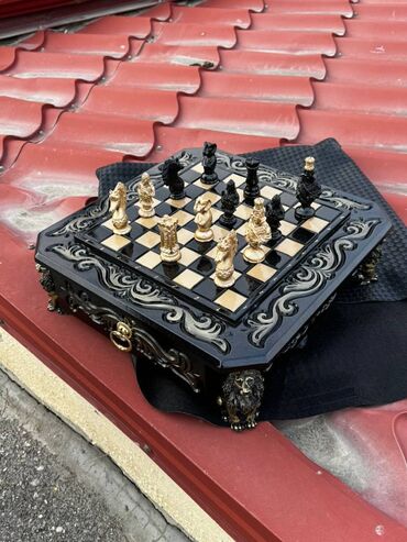 Şahmatlar: Şahmatlar hazır əldə var. Çeşid çoxdu. Çatdırılma edilir. Super — 8