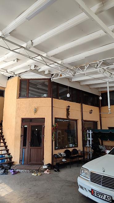 Продажа коттеджей и домов: 🏡 Продаётся большой дом с готовым бизнесом в Бишкеке (ж/м Токольдош) — 28