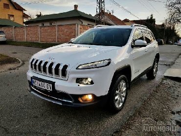 Jeep: Jeep Cherokee: 2 l | 2015 year 129000 km. SUV/4x4