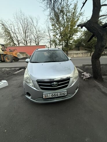 на дэу матиз: Автомобиль Daewoo Марка: Daewoo Модель: Автомобиль Цвет: Серебристый