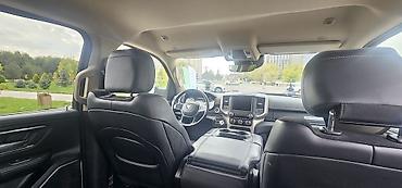 ли машина: Dodge Ram 1500: 2021 г., 5.7 л, Автомат, Гибрид, Пикап — 7