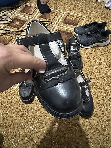 foot patch: Туфли почти новые одевали месяц размеры 32-33-34 — 2