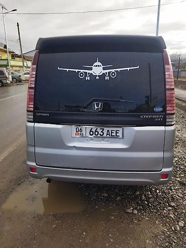 Honda: Honda Stepwgn: 2004 г. — 4