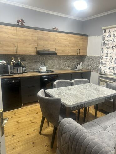 Uzunmüddətli kirayə mənzillər: Oz evimdi.6sotu ve Heyetde her nov agac var.Su isiq qaz daimidi.Sened -da lalafo.az — 4 Uzunmüddətli kirayə mənzillər: Oz evimdi.6sotu ve Heyetde her nov agac var.Su isiq qaz daimidi.Sened — 4