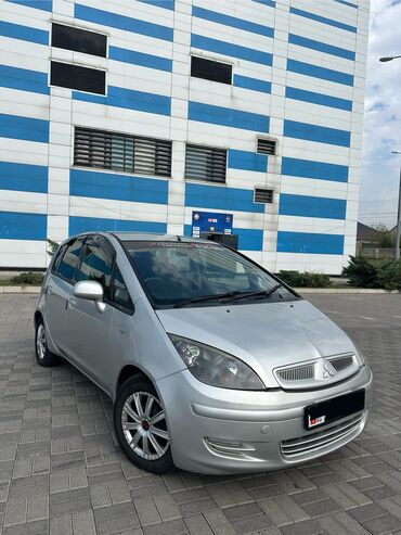 мотоциклы в китае: Mitsubishi Colt: 2003 г., 1.3 л, Вариатор, Бензин, Хэтчбэк