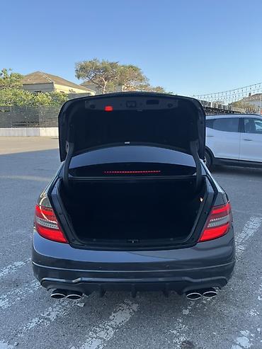 Mercedes-Benz: Mercedes-Benz C 250: 2.5 l | 2013 il Sedan — 11