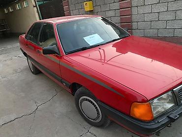 dodje ram: Audi 100: 1988 г., 2 л, Механика, Бензин, Седан — 2