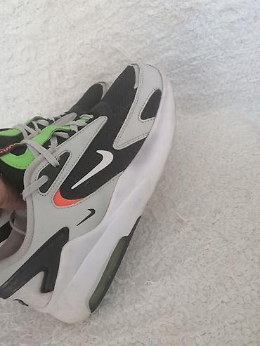 replay spagerice: NIKE AIR MAX patike br 39, dužina unutrašnjeg gazišta 24,5 cm. Slanje — 7
