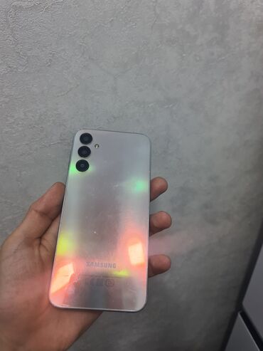 чехол samsung i9100: Samsung Galaxy A24 4G, 128 ГБ, цвет - Серебристый, Сенсорный, Отпечаток пальца, Две SIM карты