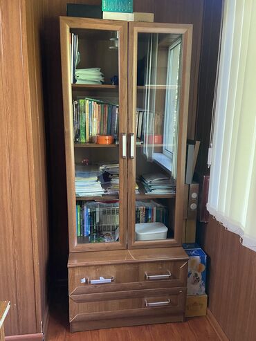 книжный шкаф: Китеп Шкаф, Колдонулган