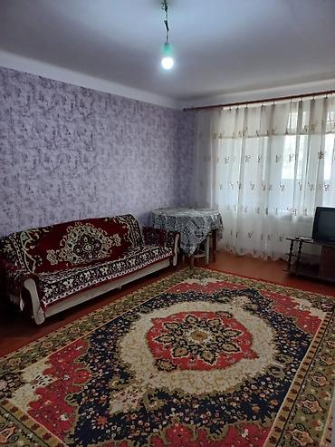 ev alqi satqisi kirayesi: Lok batanda 2 otaqlı mənzil – mebel və texnika ilə Planlama: - Geniş — 4