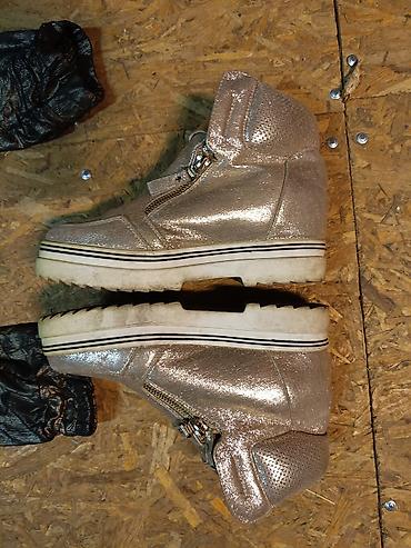 fly luxury: Prodajem metalik zlatne svetlucave stvari ; -zlatne helanke sa — 7