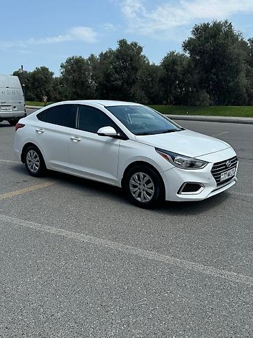 Nəqliyyat vasitəsinin icarəsi: Həftəlik, Hyundai — 12