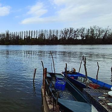 Prodaja stanova: Na prodaju lux kuća 24km od Bulevara Kralja Aleksandra. Zbog odlaska — 17