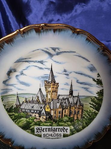 obim kruga: Tanjir porcelanski za na zid zamak Vernigerode iz 70ih. Tanjir je — 2