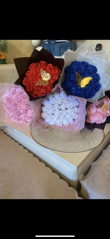 Buket güllər: Satilirlar endirim olub gul buketler 20m .Cadirilma Hezi Aslaniv — 12