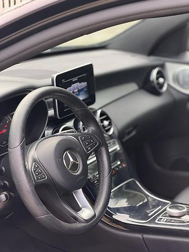Mercedes-Benz: Mercedes-Benz C-Class: 2 l | 2017 il Sedan — 13
