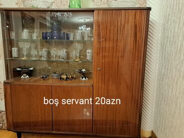 Ütüləmə lövhələri: Açılan, 2 qapılı Düz dolab, Servant