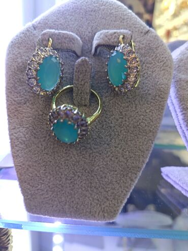 Bijuteriya dəstləri: Zərgərlik dəstləri – zövqlü aksesuar seçimi 1) Yaşıl daşlı çiçək — 10